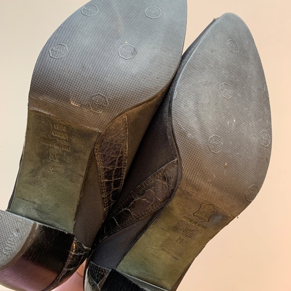 8.5 • Black Booties - Picture 4 of 5